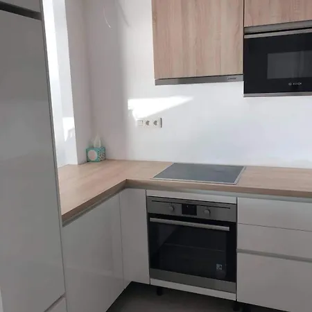 Lovely With Pool And Sea View *