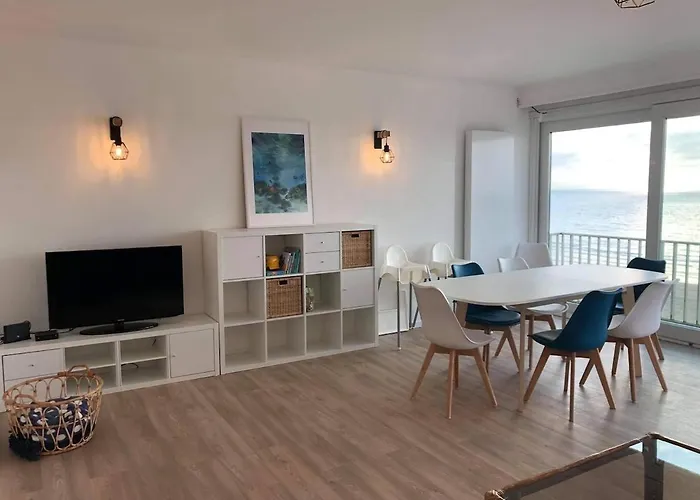 Apartament Lovely With Pool And Sea View *